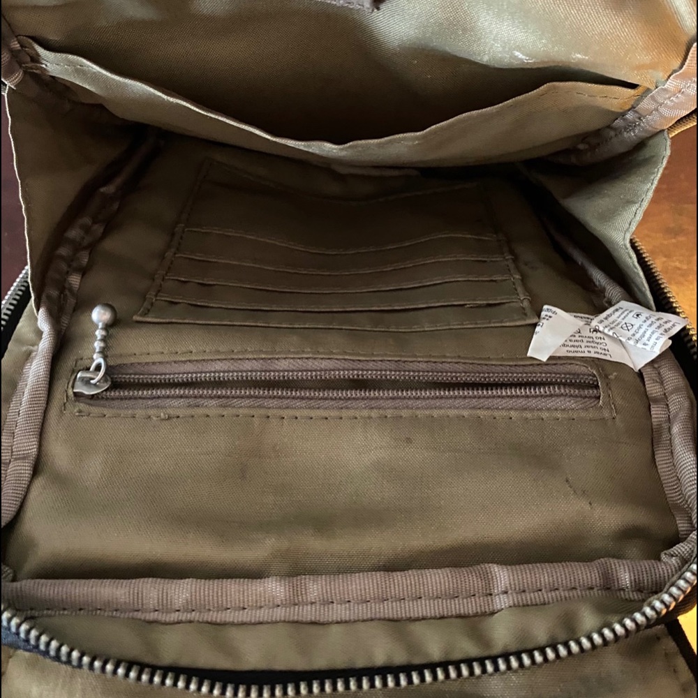 Handbag - Picture 5 of 6